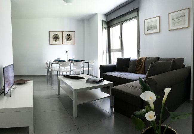  in Las Palmas de Gran Canaria - FLATGUEST -Padre Cueto Urban Beach Fast Wifi